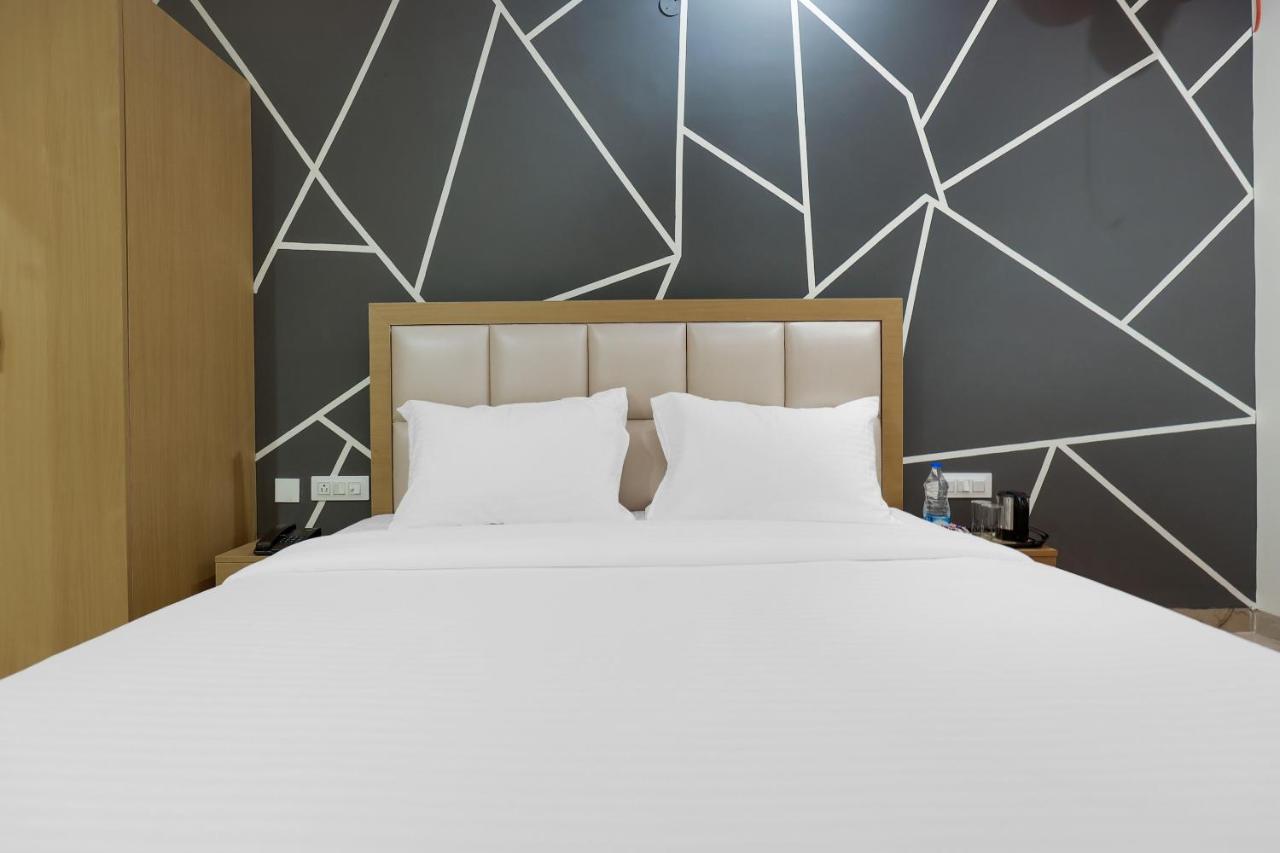 Hotel Bliss Zirakpur Экстерьер фото