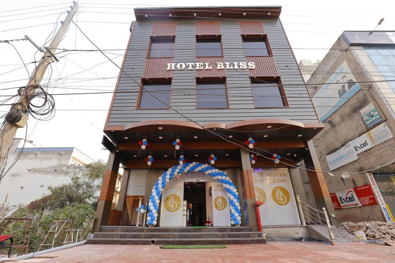 Hotel Bliss Zirakpur Экстерьер фото